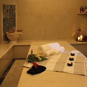 Party Package (for 3 people) Signature Hammam, Express Facial, Hairstyle & Cake!